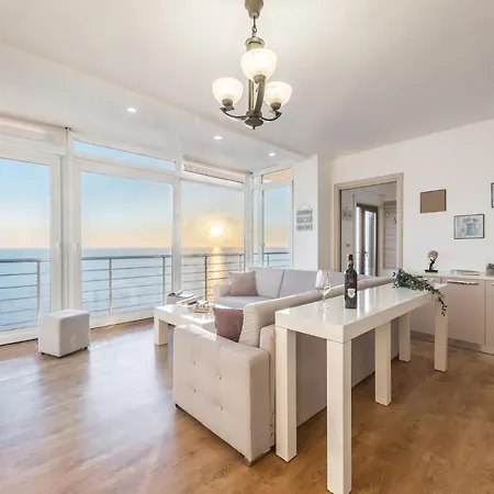 Apartment Blue Heaven -full Sea View Brand New *