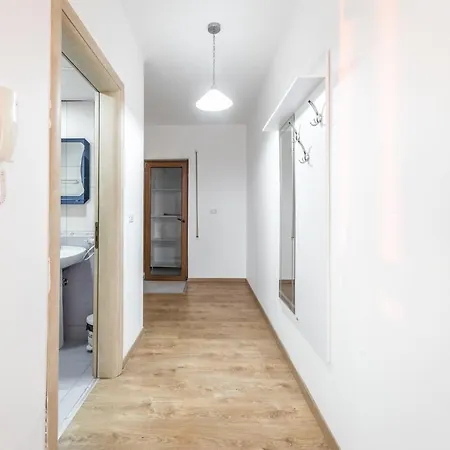 Blue Heaven -full Sea View Brand New Apartment