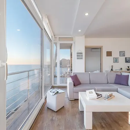Blue Heaven -full Sea View Brand New Durres