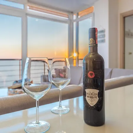 Blue Heaven -full Sea View Brand New Apartment Durres